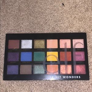 Elf 18 hit wonders eyeshadow palette
